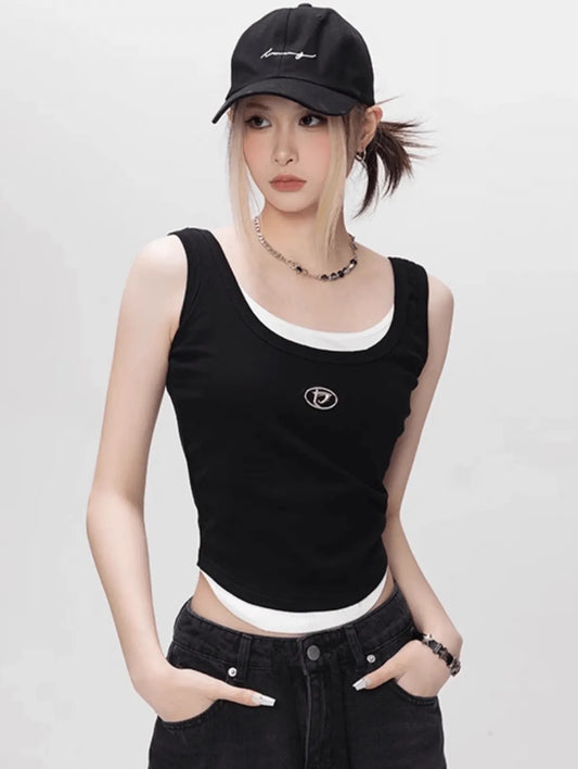ブラックタンクトップロゴレイヤード風トップス　PIX-TS-1697