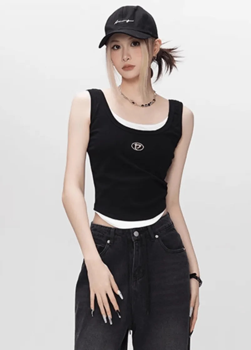 ブラックタンクトップロゴレイヤード風トップス　PIX-TS-1697